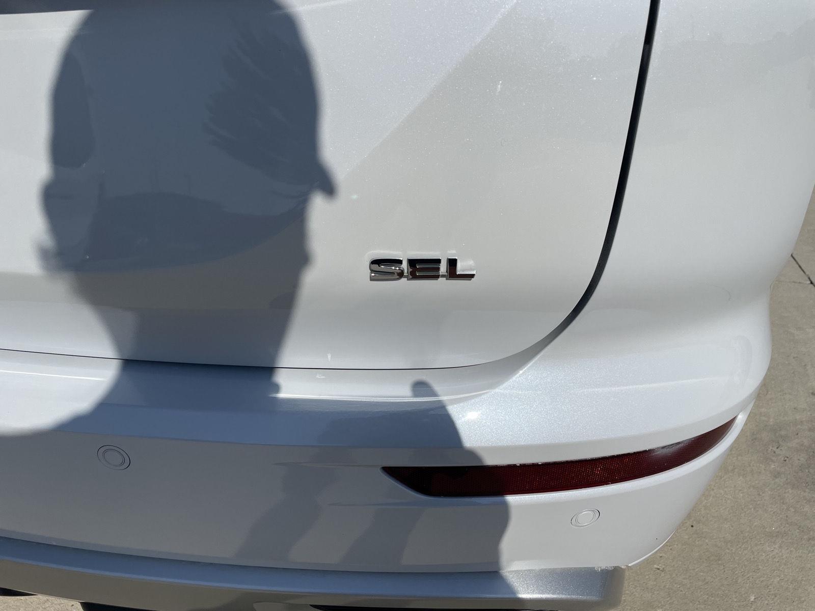 Vehicle photo 40