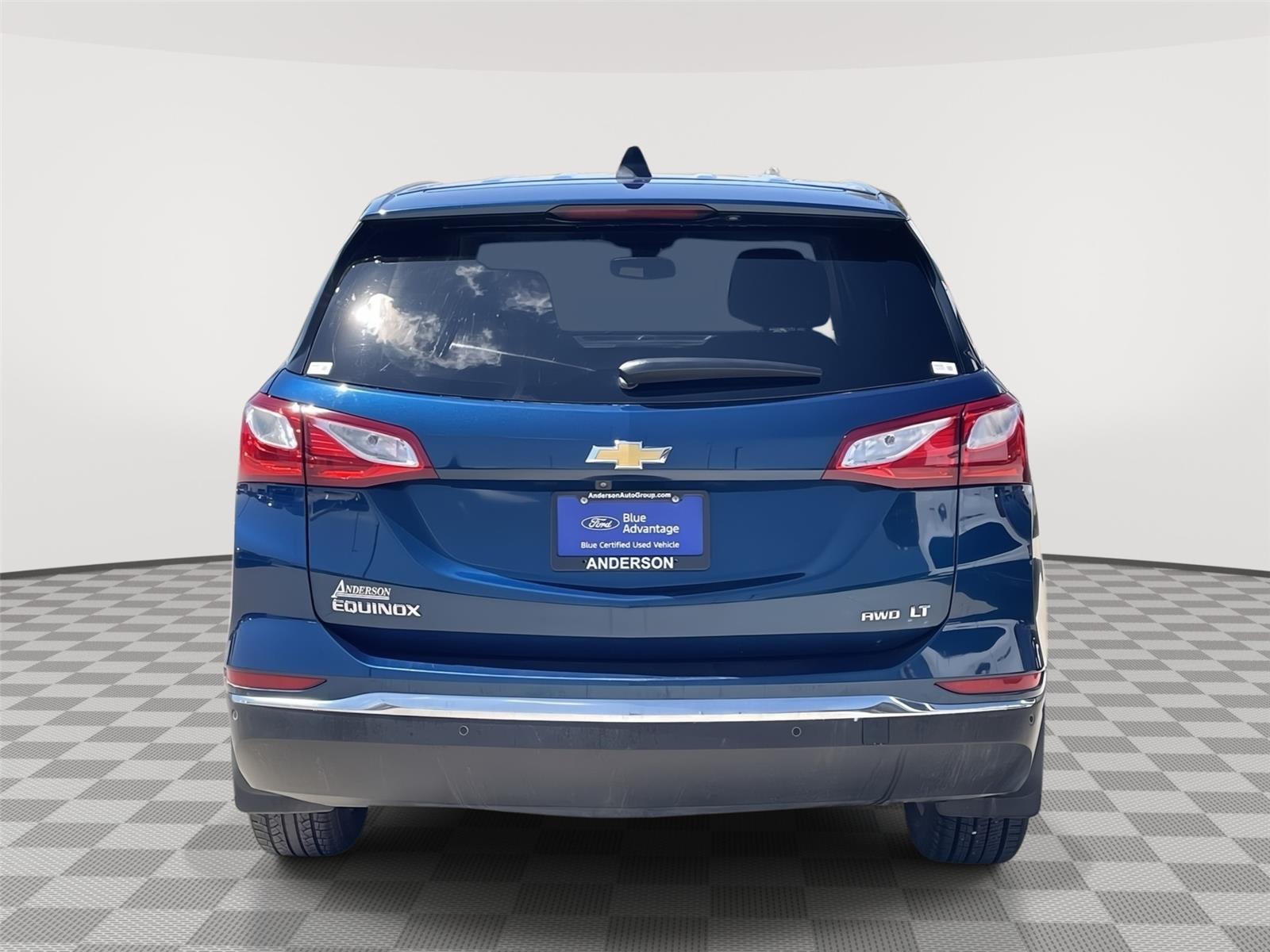 Vehicle photo 8