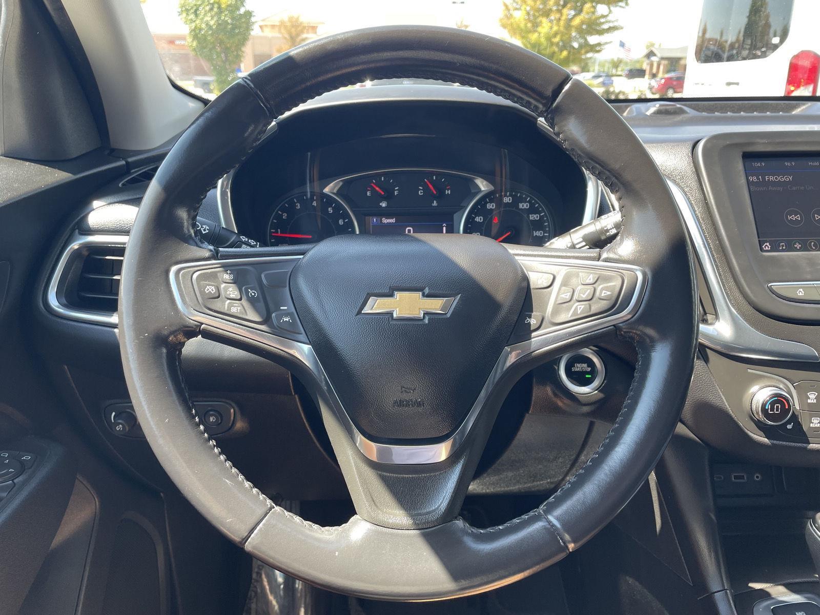 Vehicle photo 12