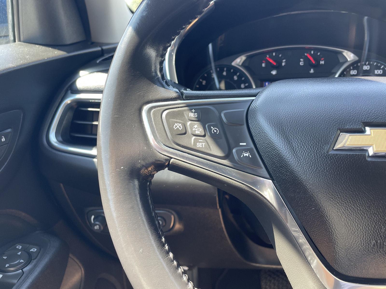 Vehicle photo 13