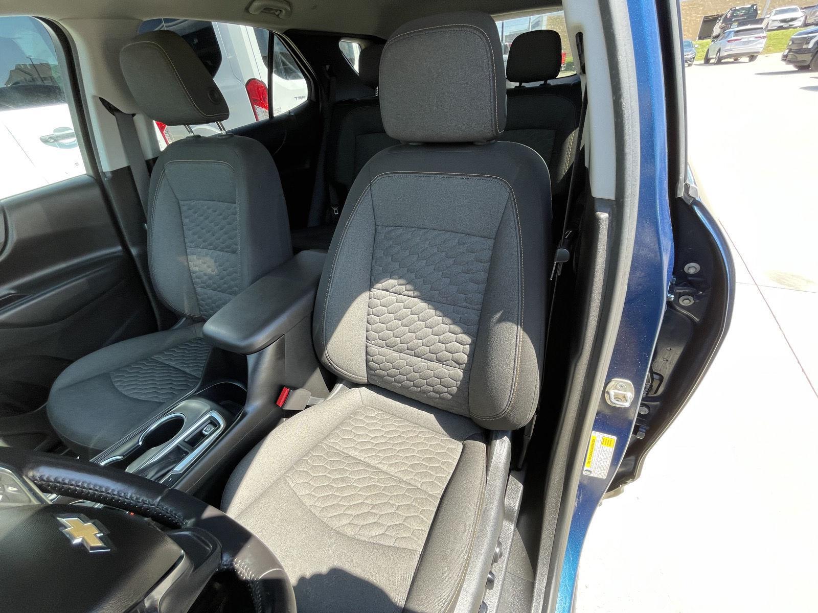 Vehicle photo 18