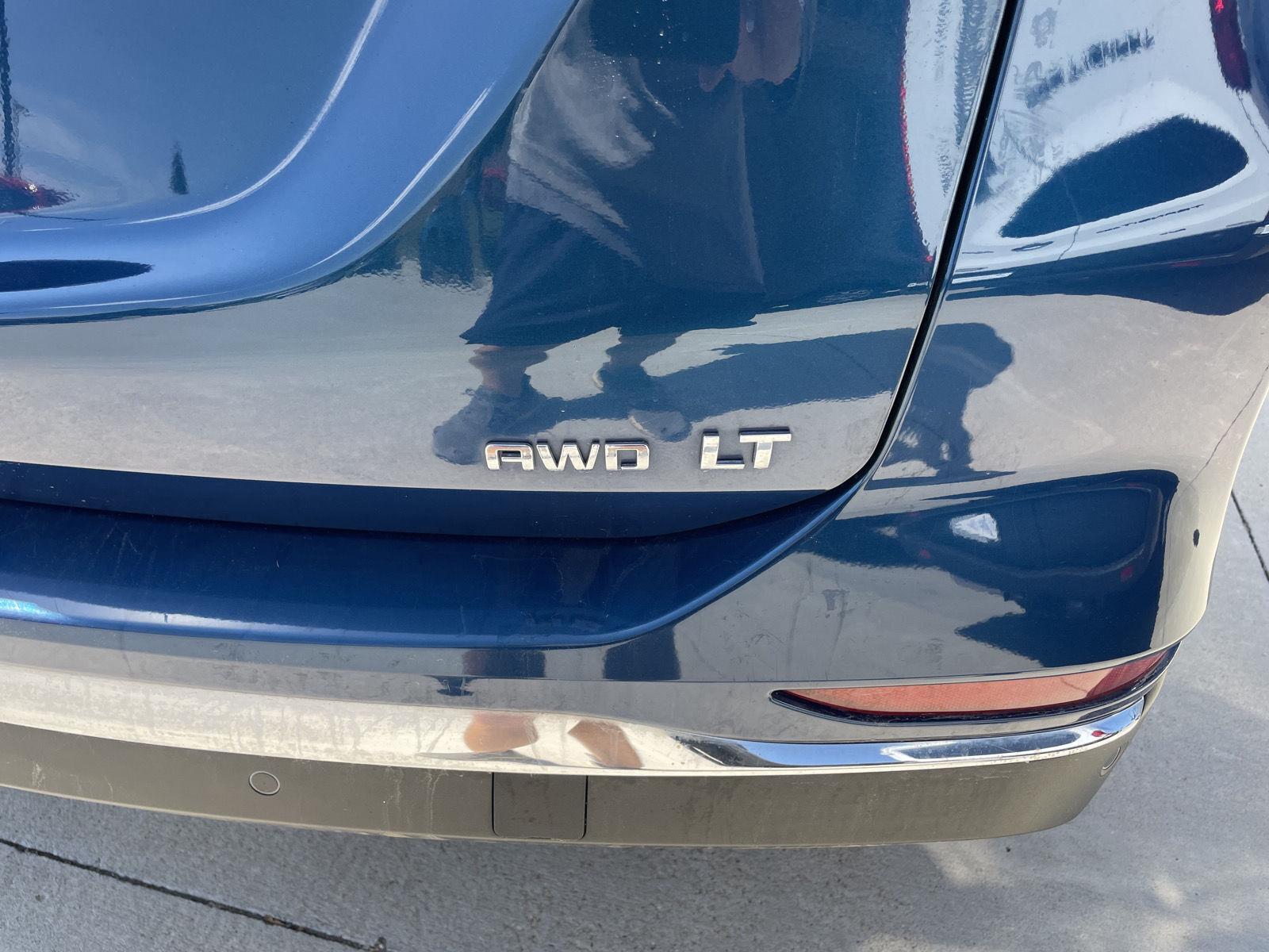 Vehicle photo 38