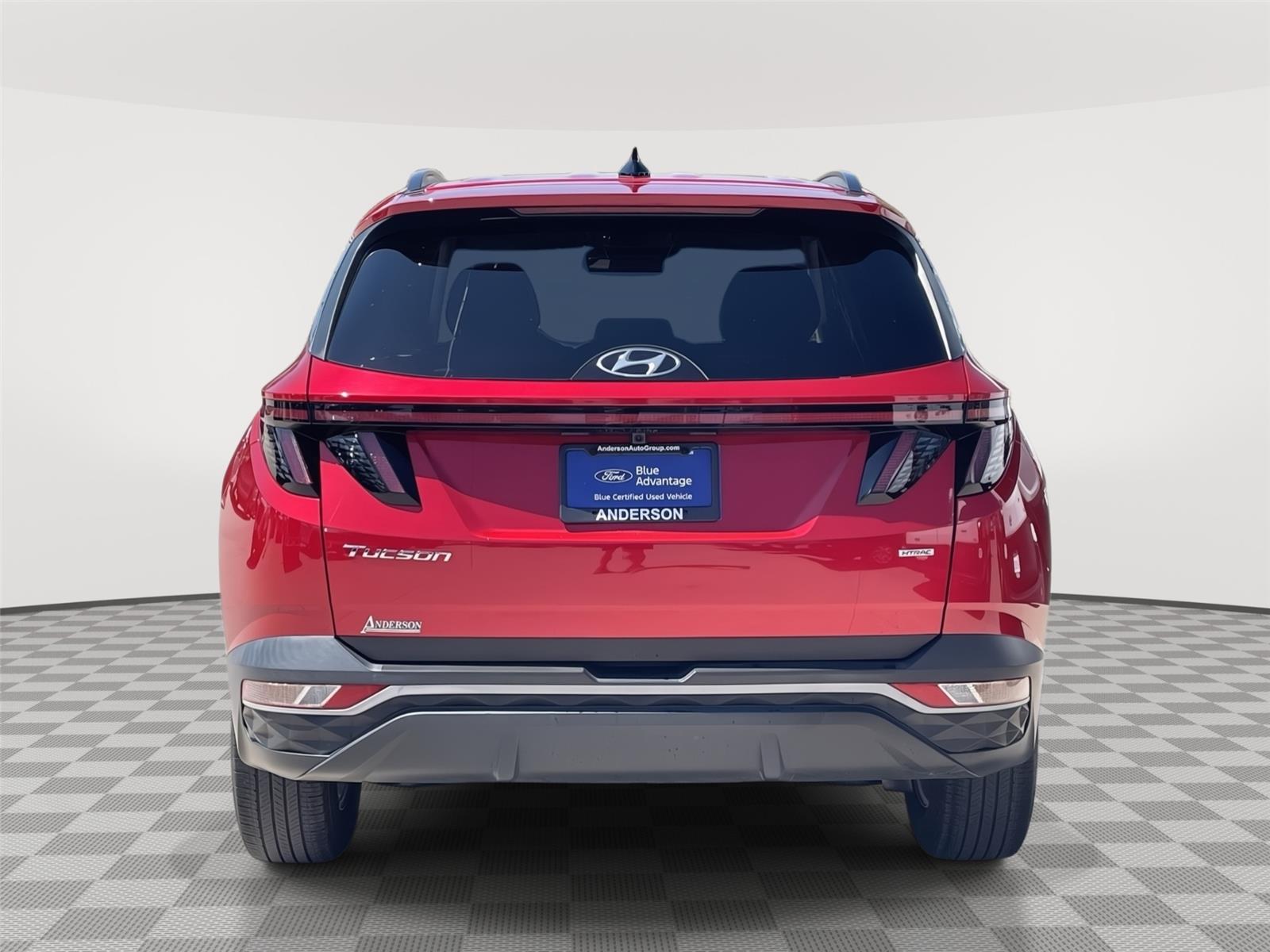 Vehicle photo 8