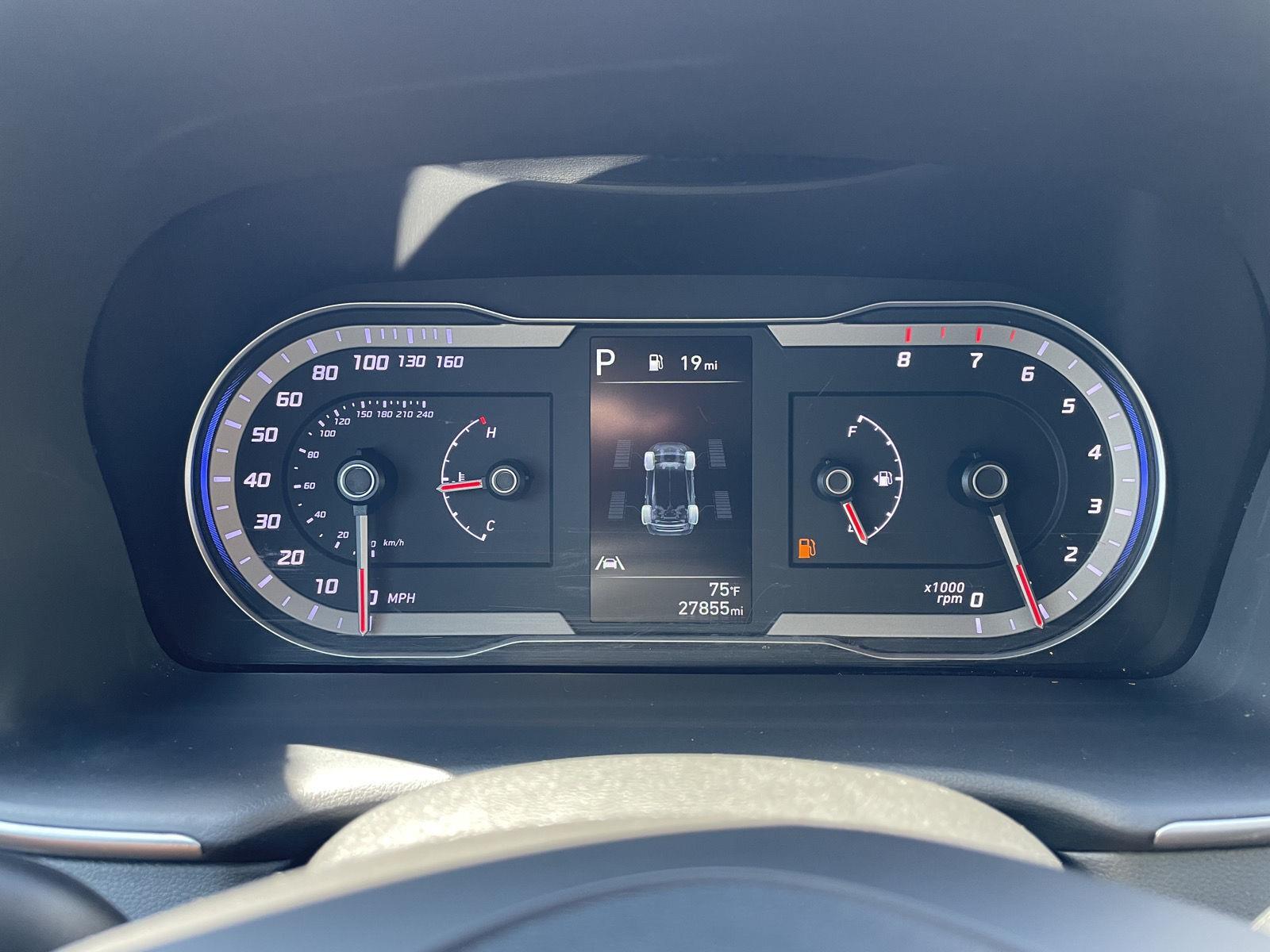 Vehicle photo 15