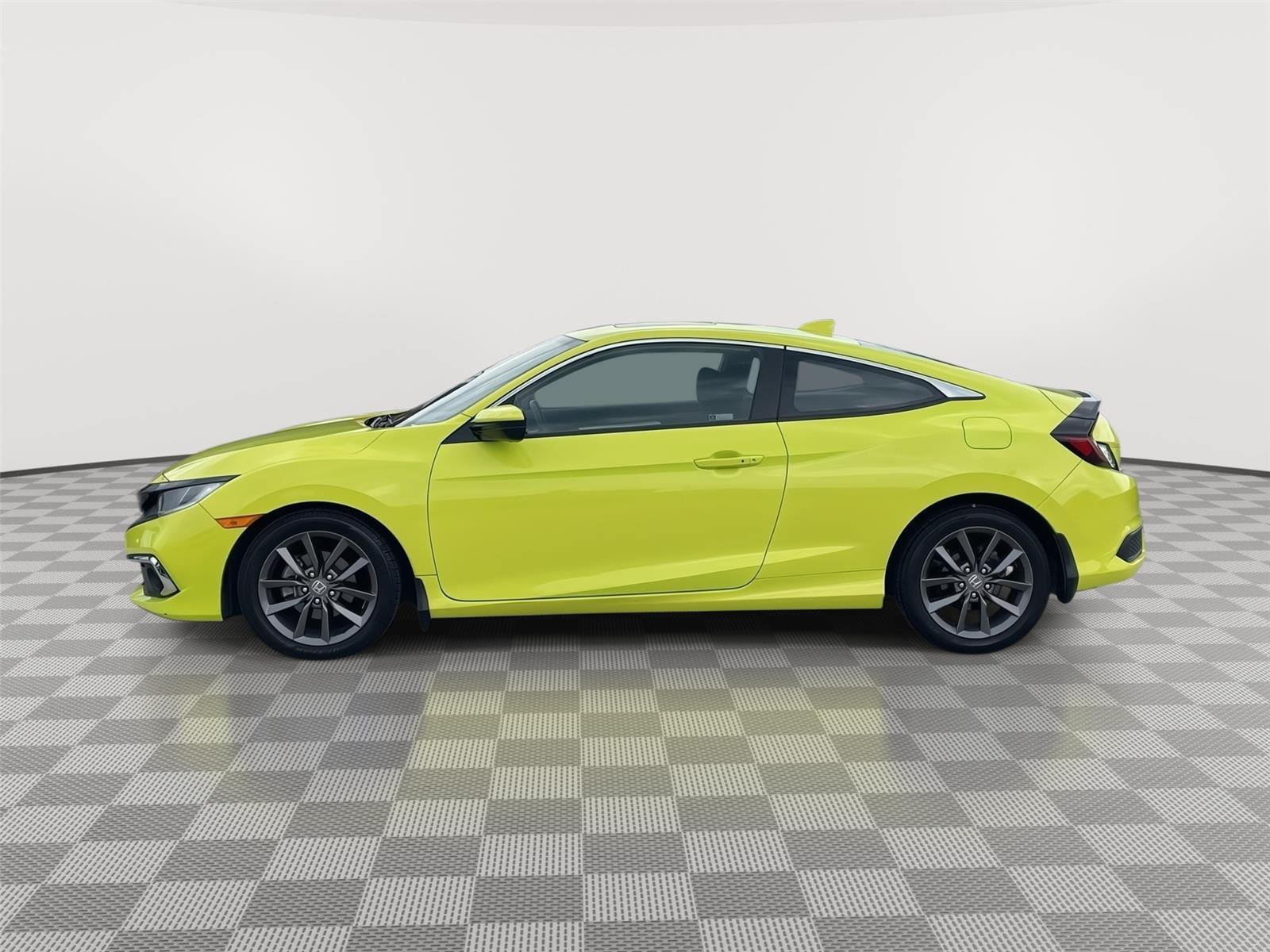 Vehicle photo 2