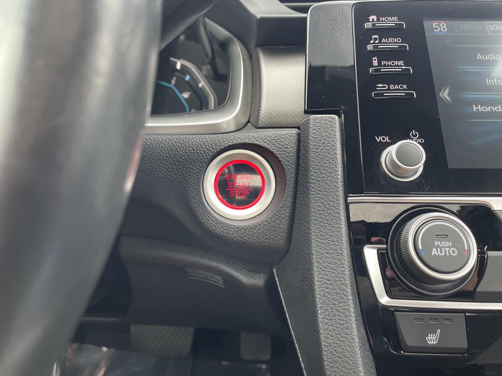Vehicle photo 24