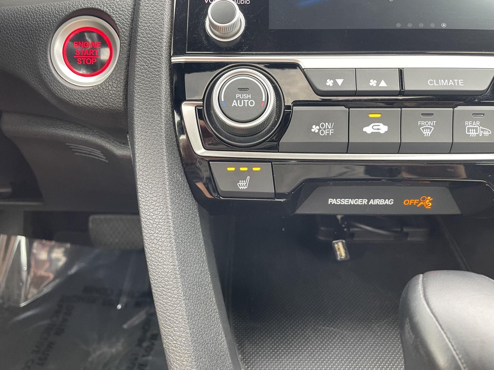 Vehicle photo 26