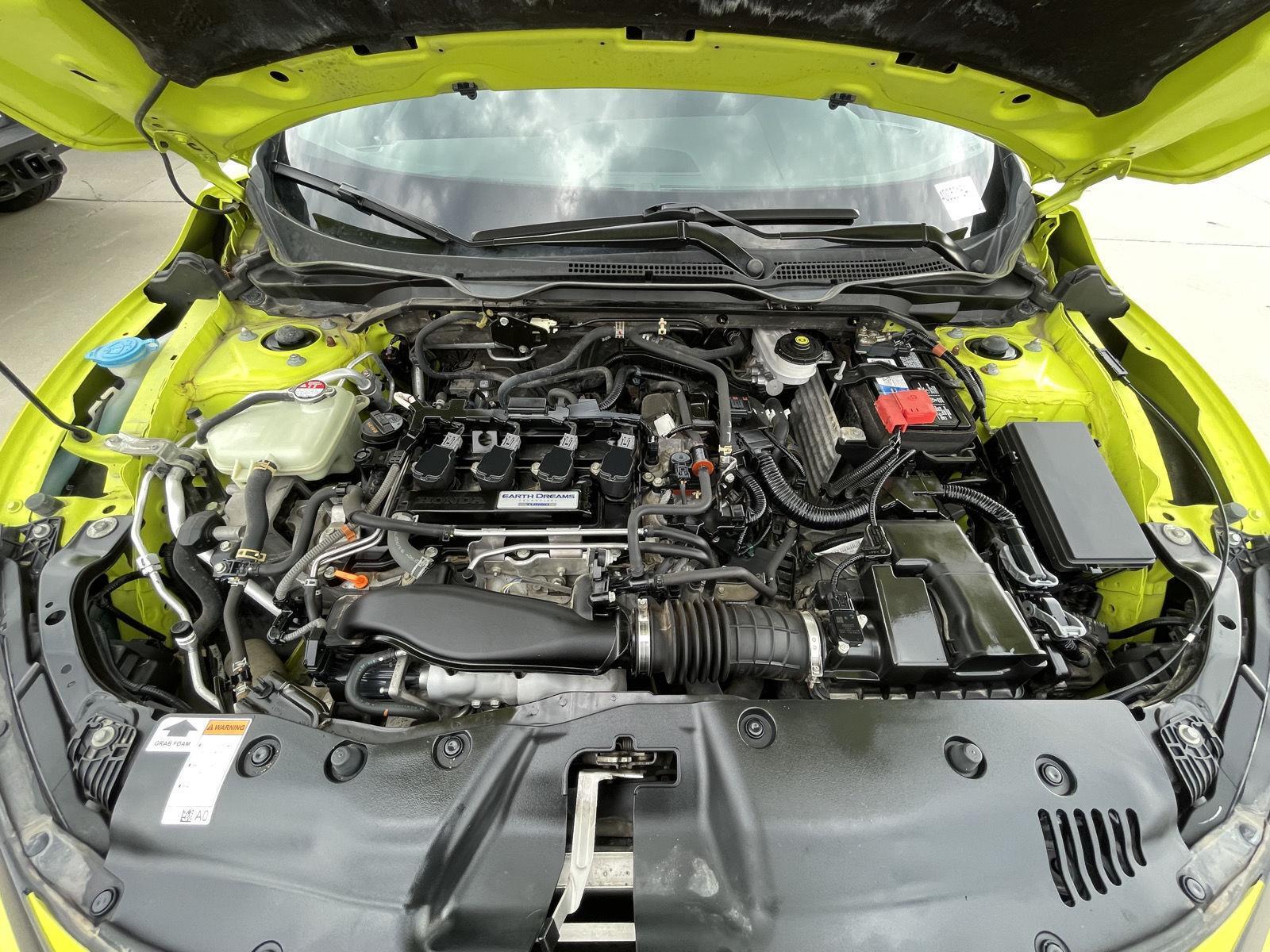 Vehicle photo 32
