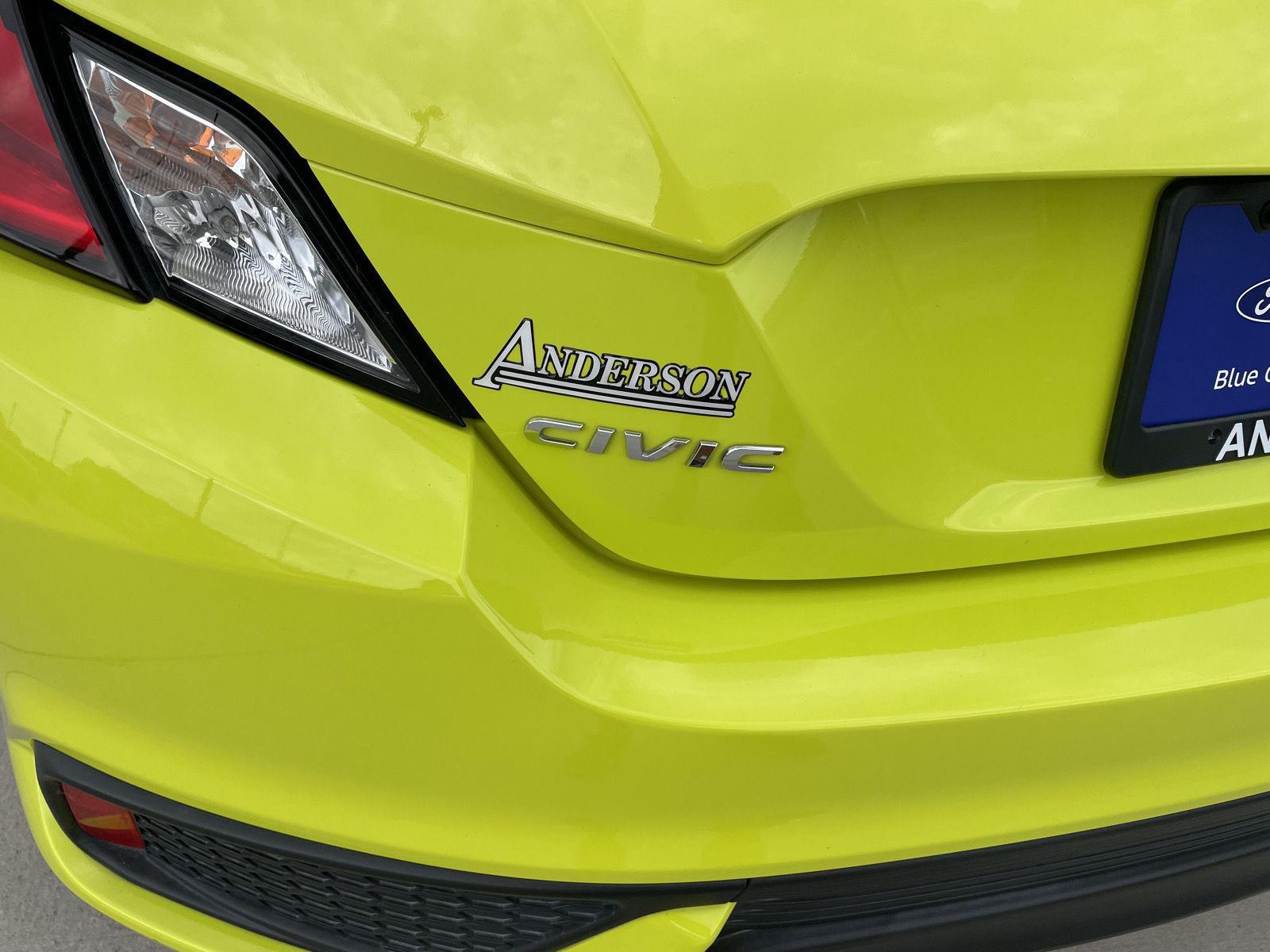 Vehicle photo 34