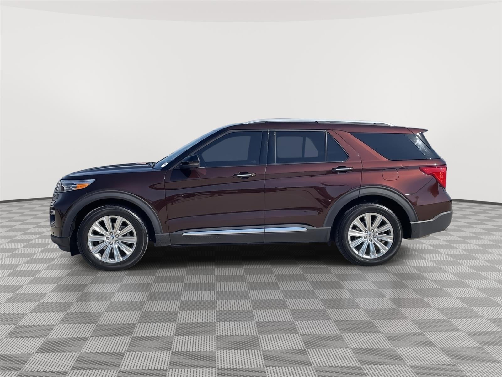 Vehicle photo 2