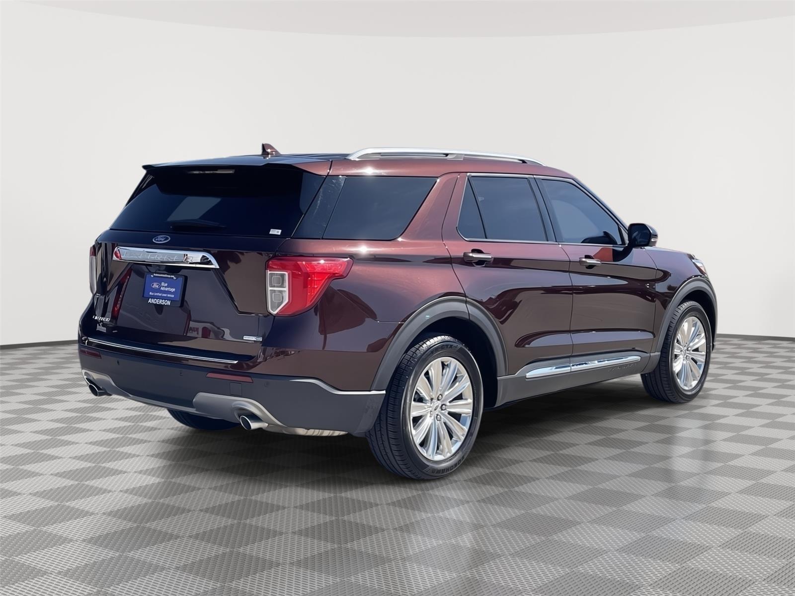 Vehicle photo 7