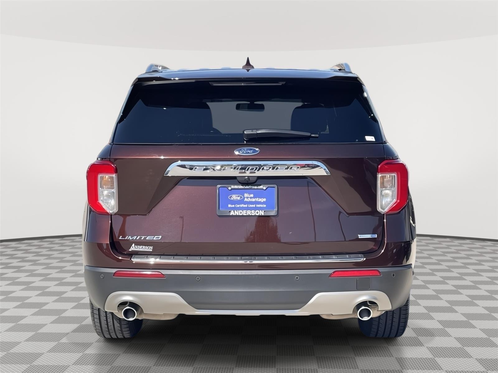 Vehicle photo 8
