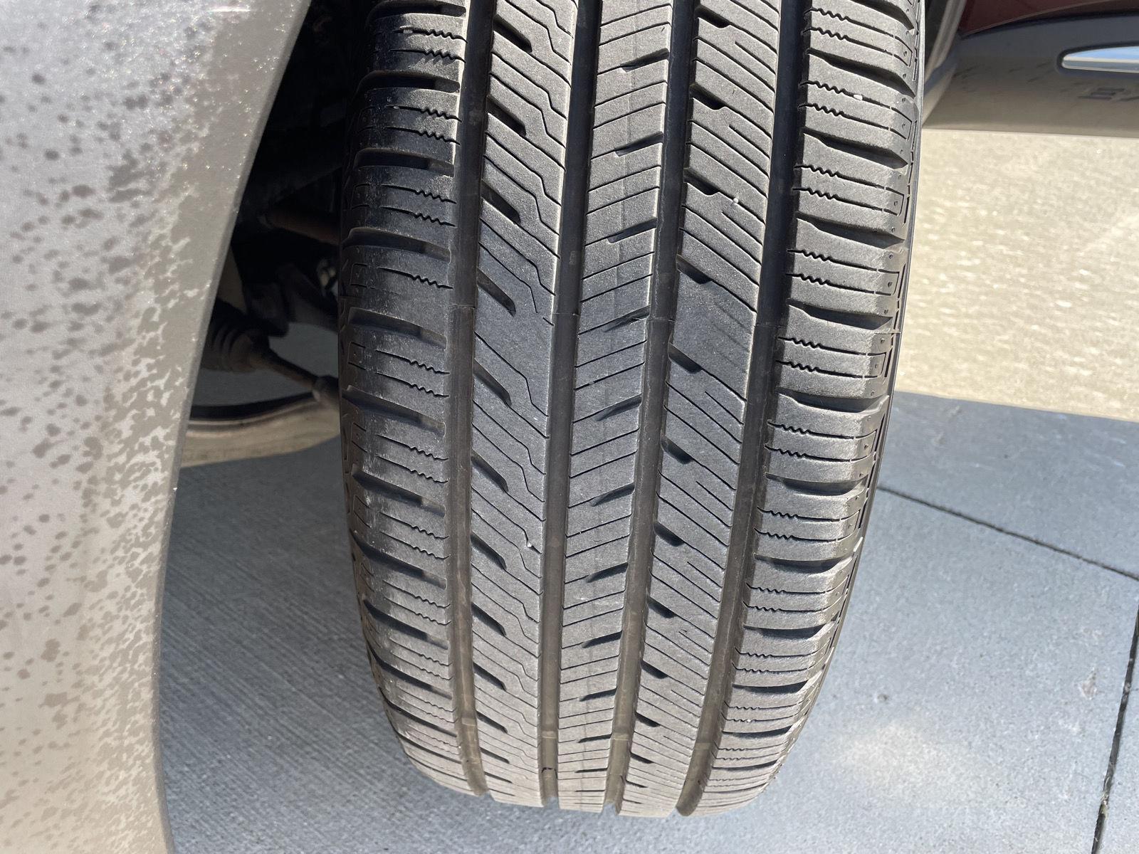 Vehicle photo 11