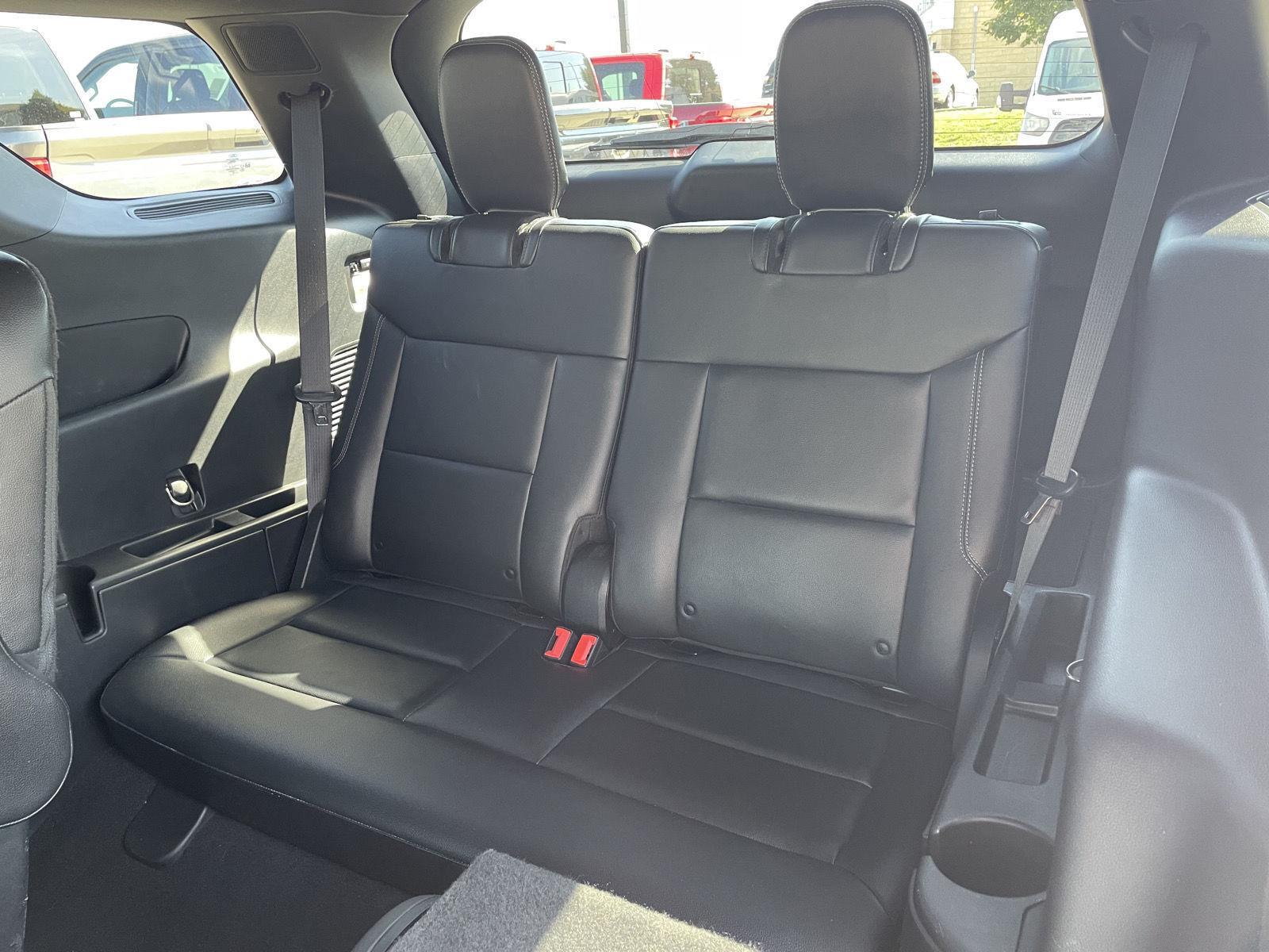 Vehicle photo 22
