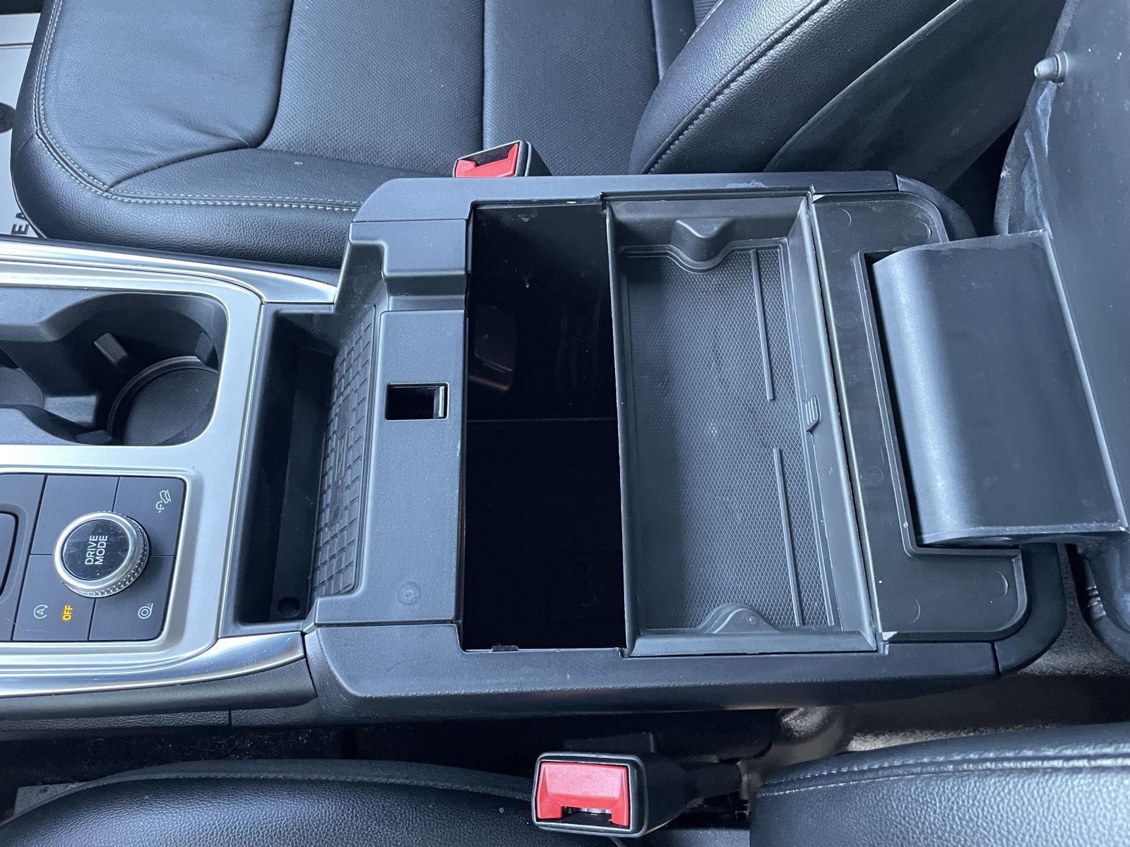 Vehicle photo 36
