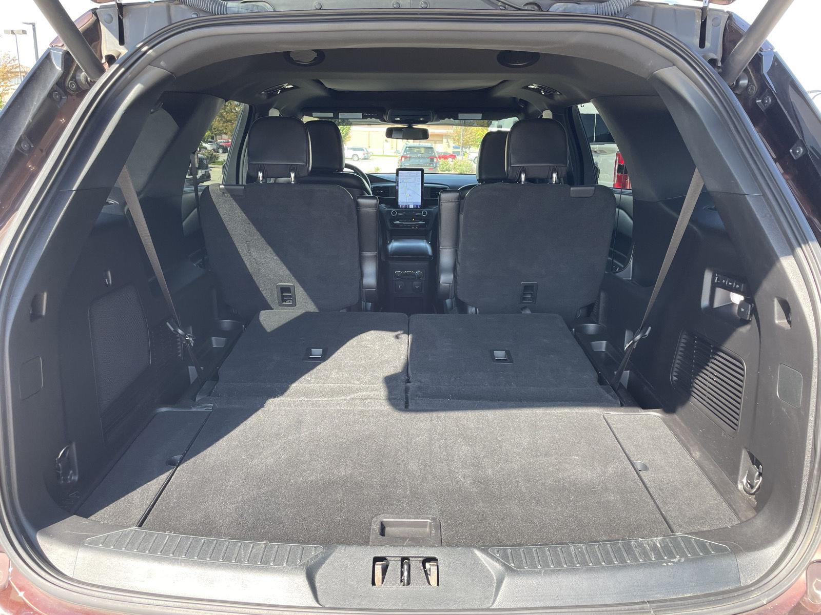 Vehicle photo 42