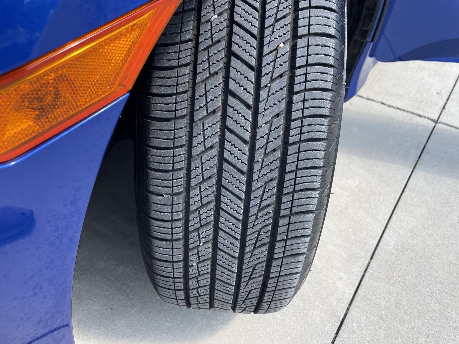 Vehicle photo 11