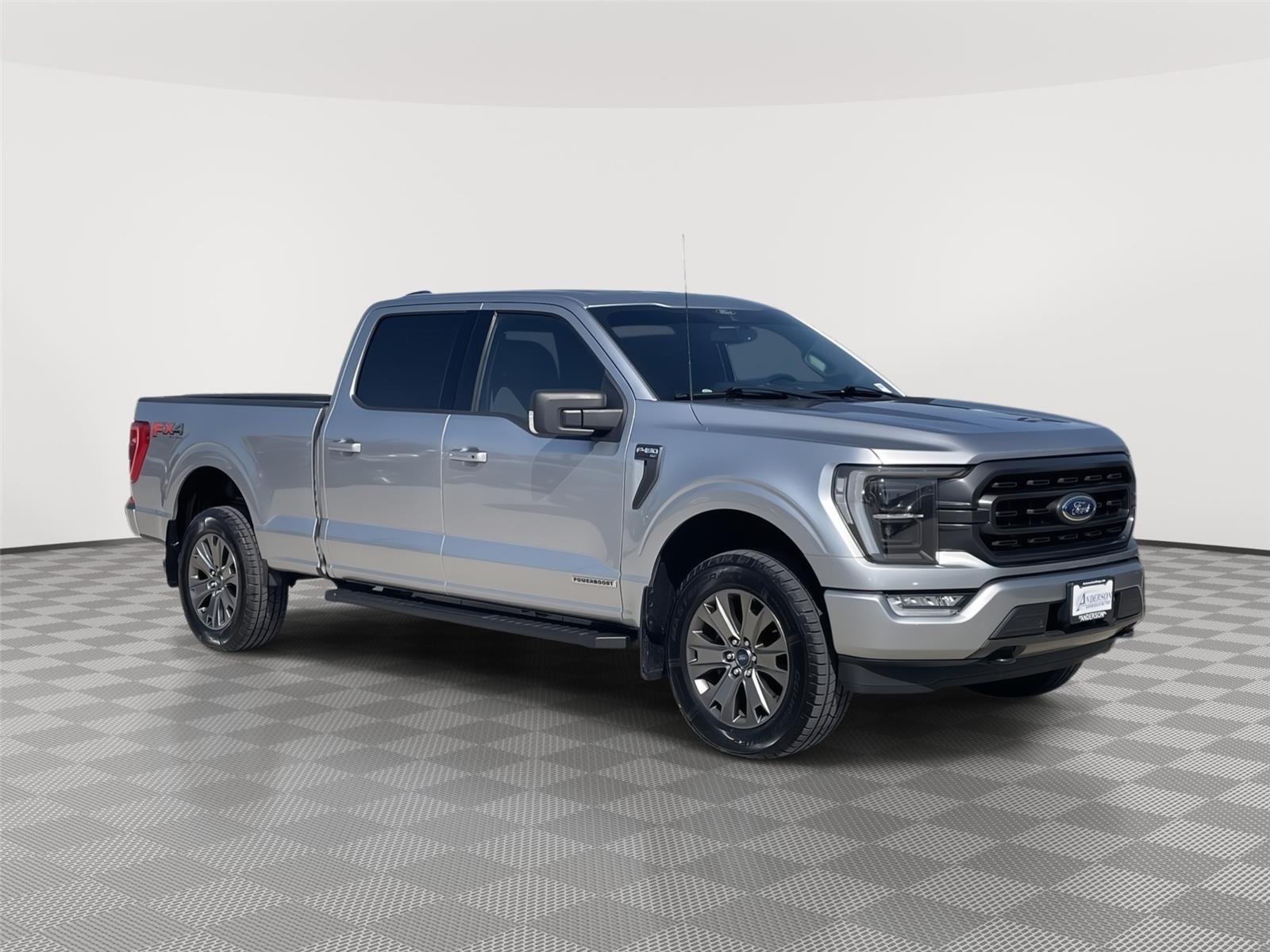 Vehicle photo 5