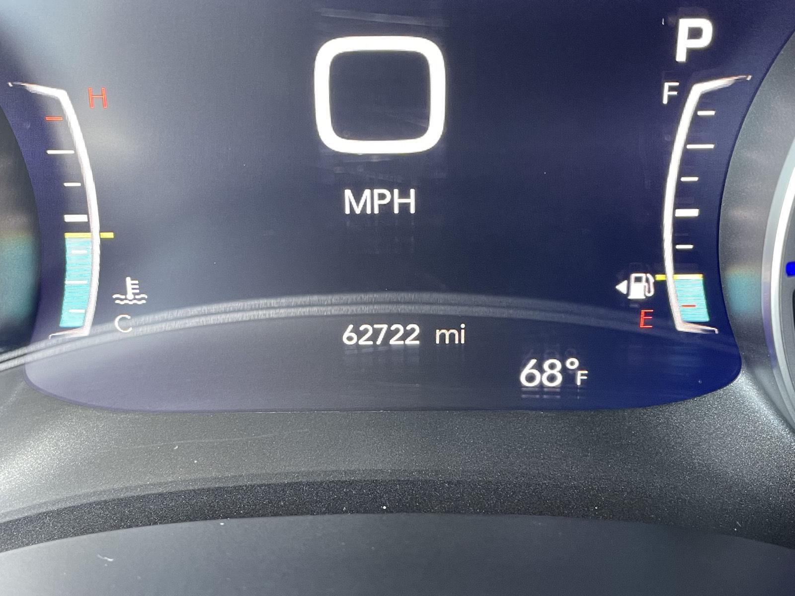 Vehicle photo 3