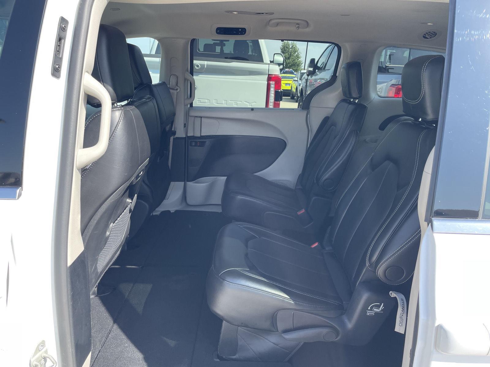 Vehicle photo 20