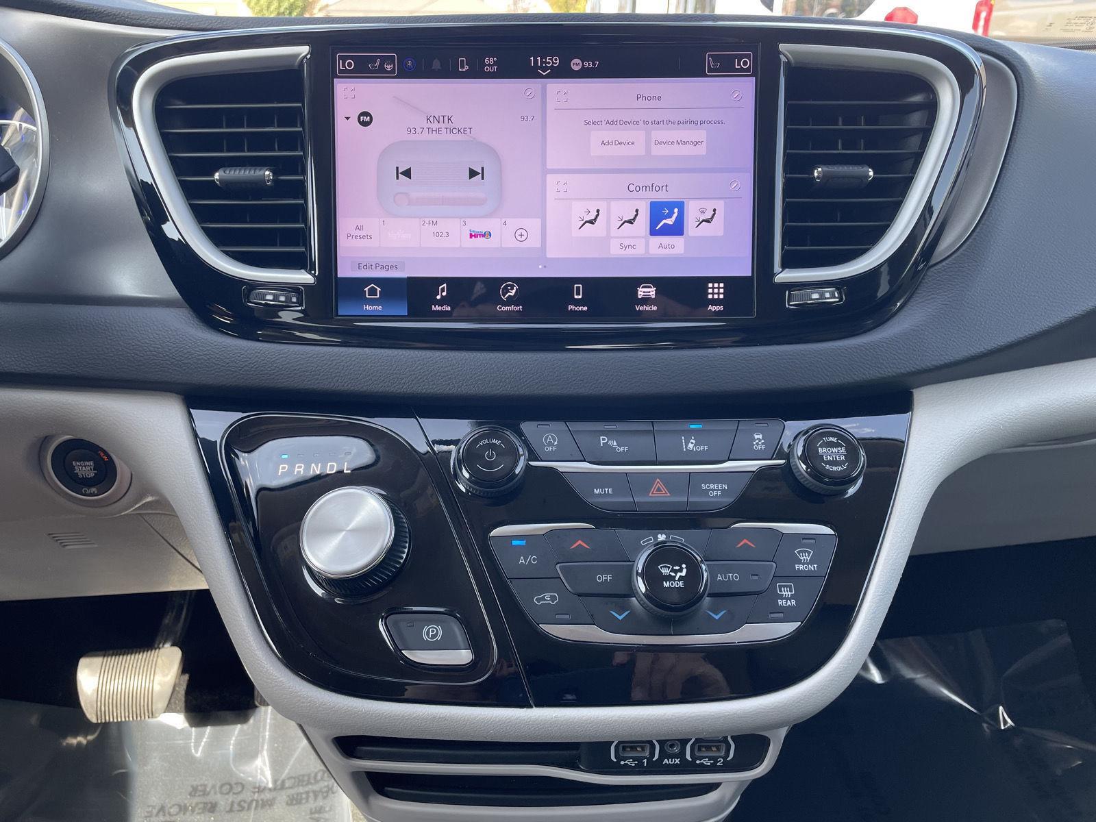 Vehicle photo 23