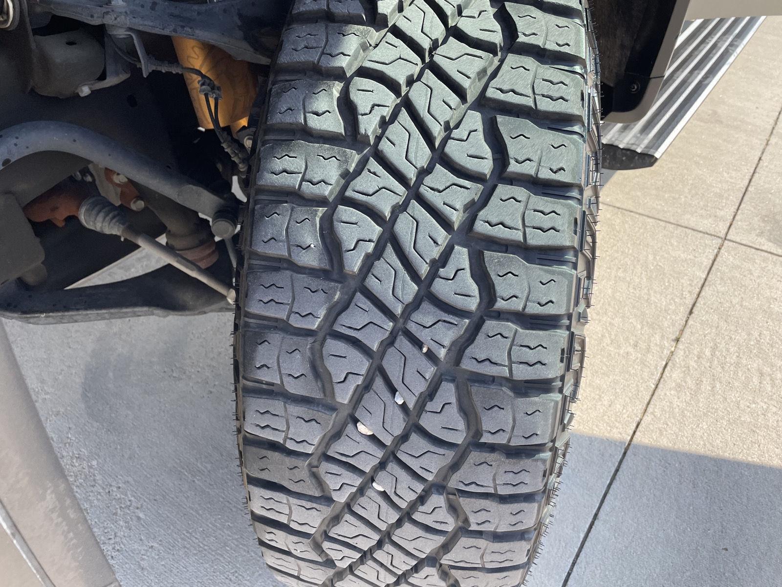 Vehicle photo 11