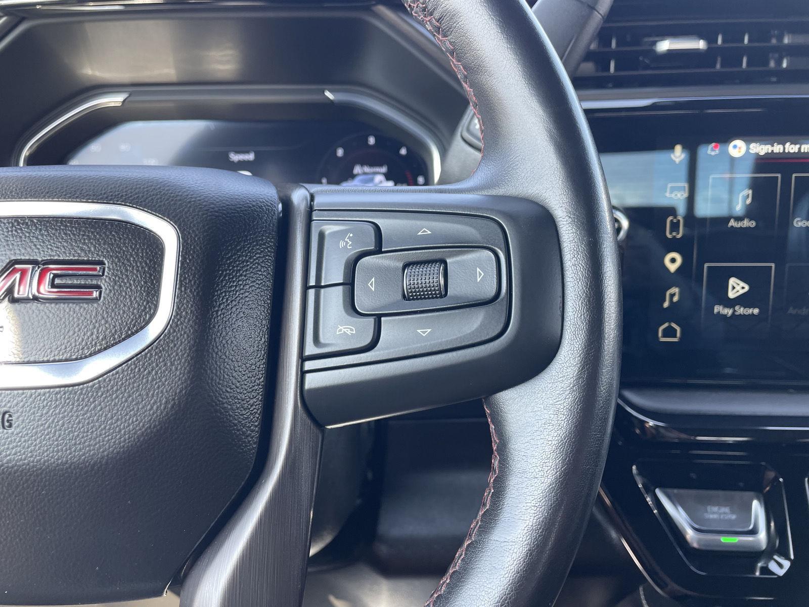 Vehicle photo 14
