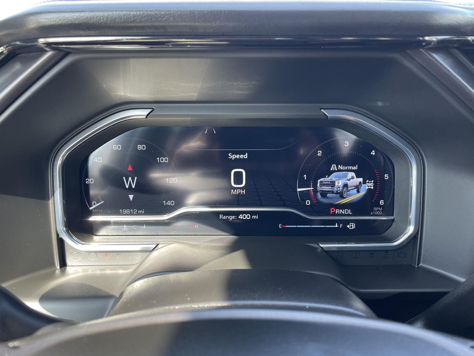 Vehicle photo 15