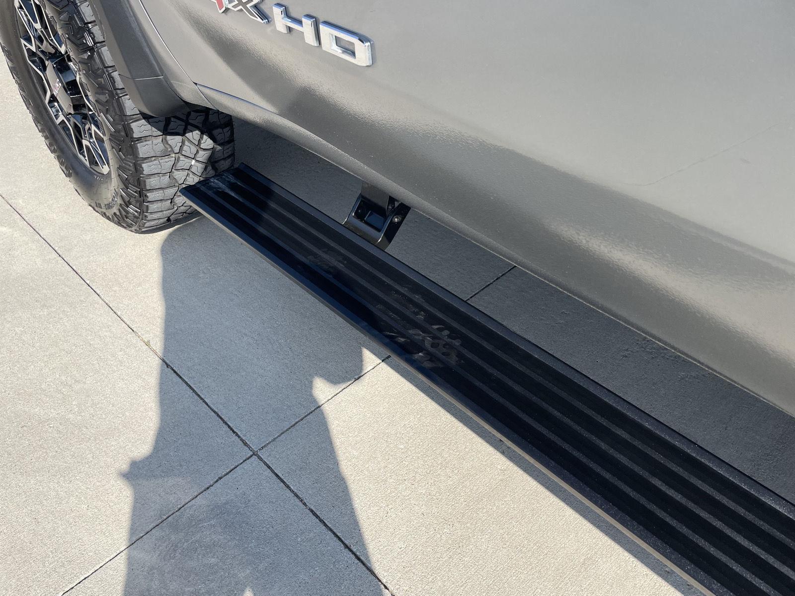 Vehicle photo 41