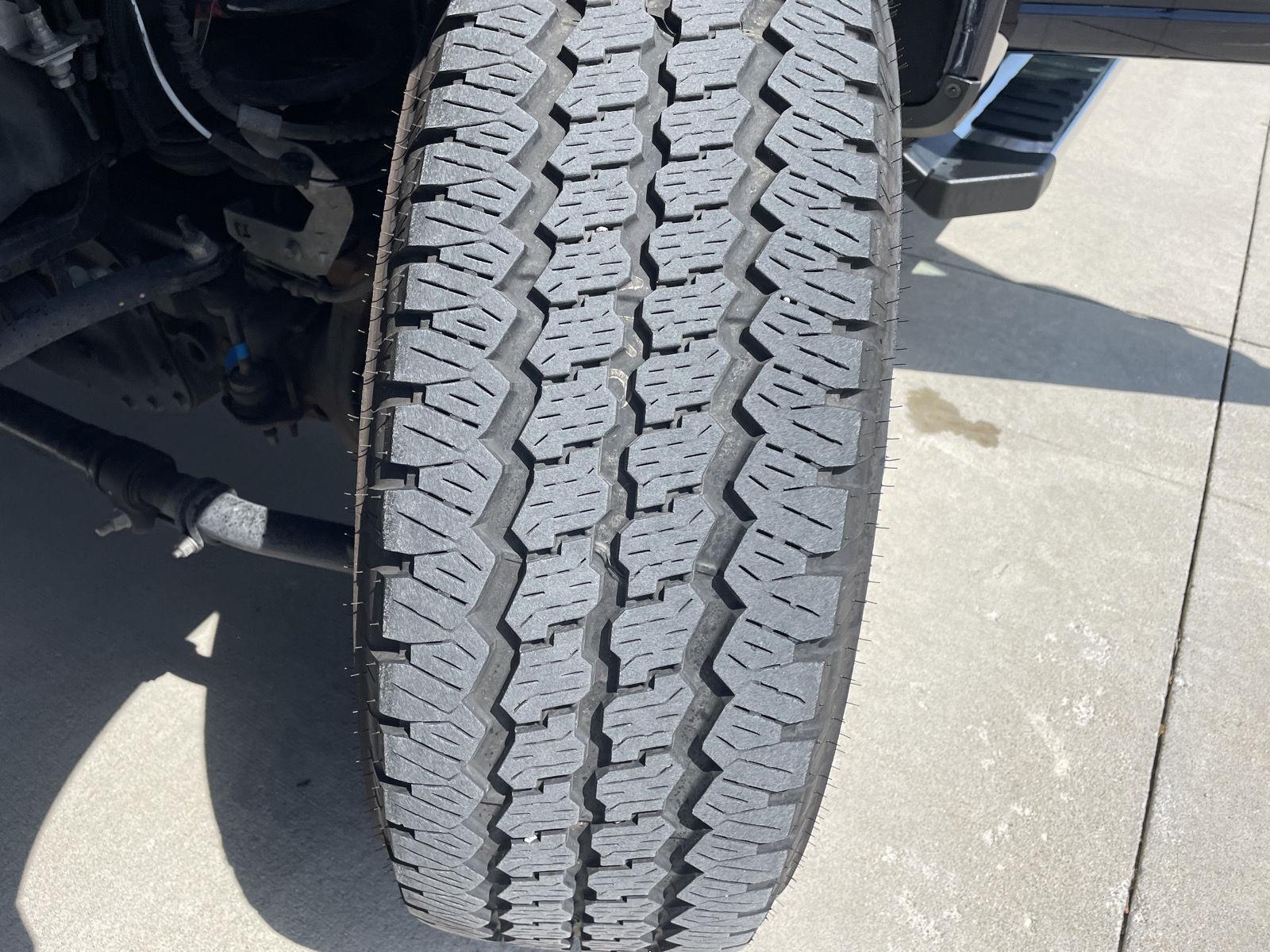 Vehicle photo 11