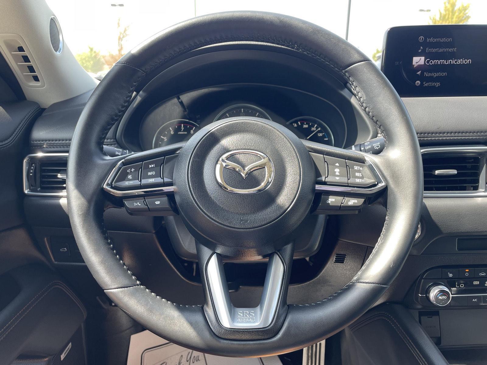 Vehicle photo 12