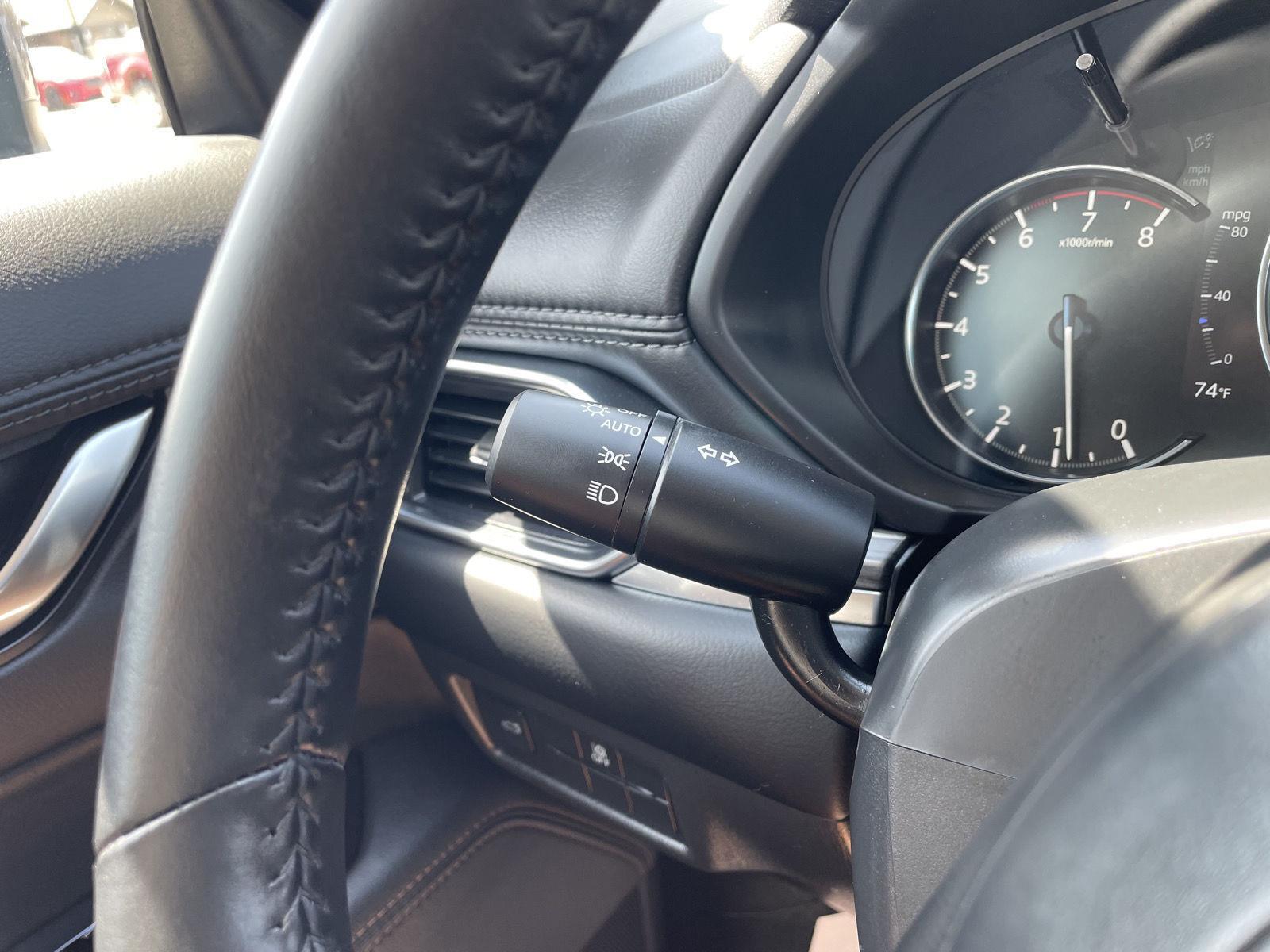 Vehicle photo 16