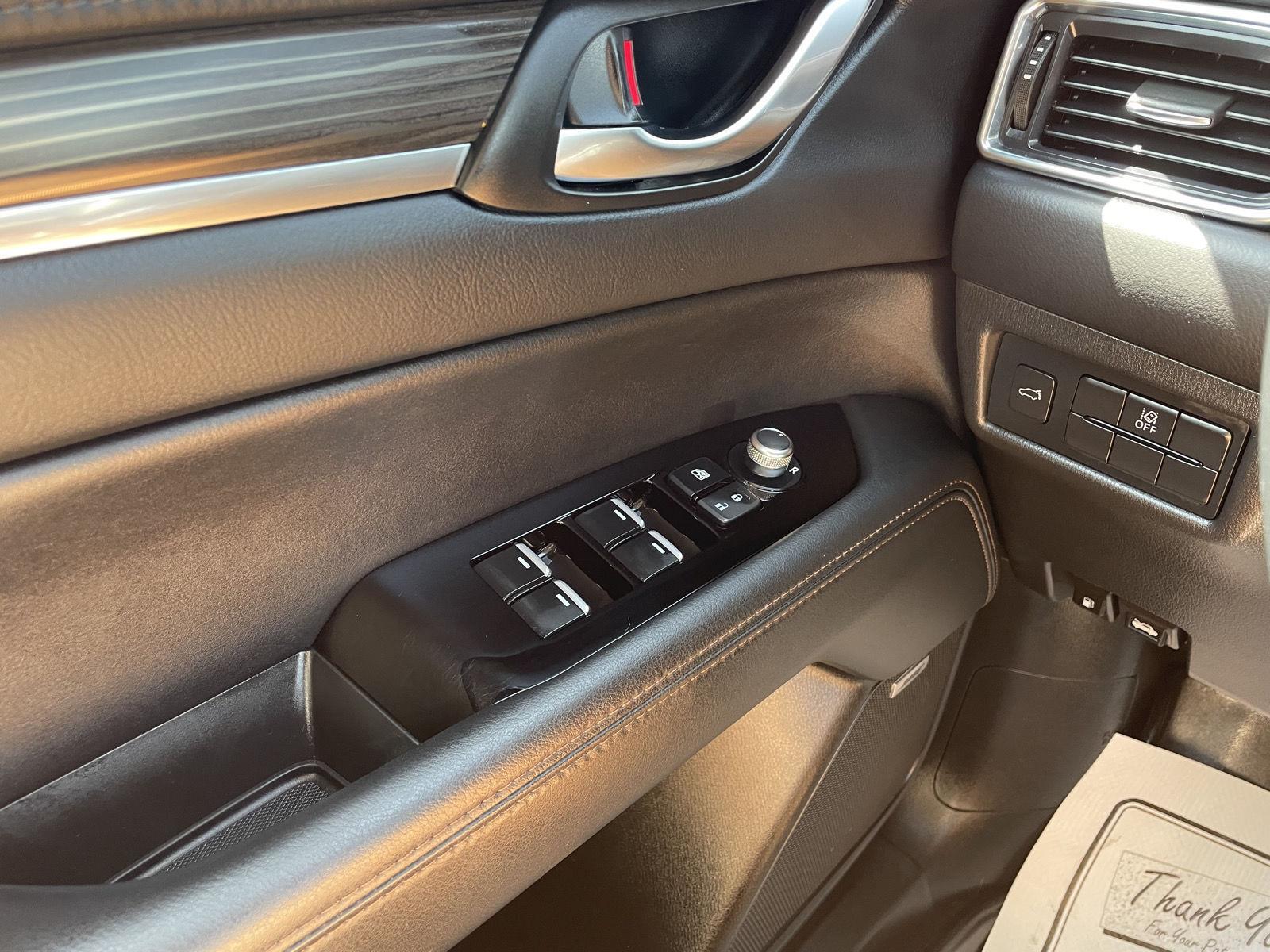 Vehicle photo 27