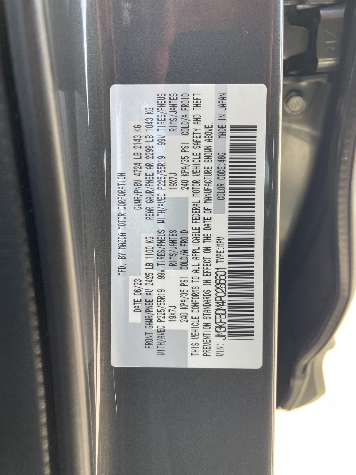 Vehicle photo 30
