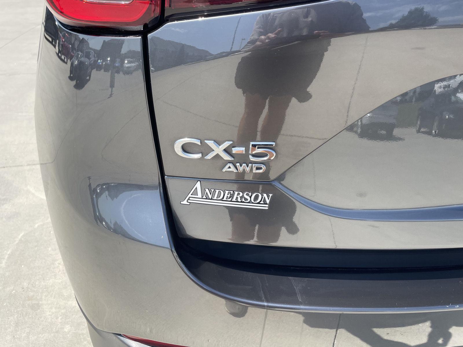 Vehicle photo 35