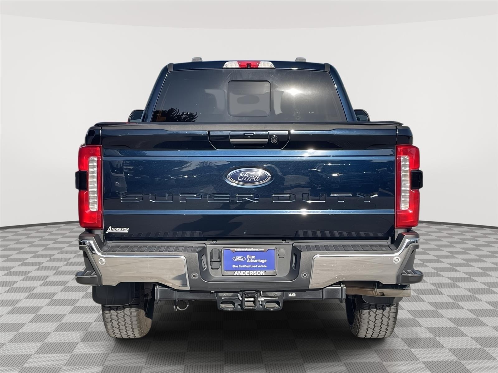 Vehicle photo 8
