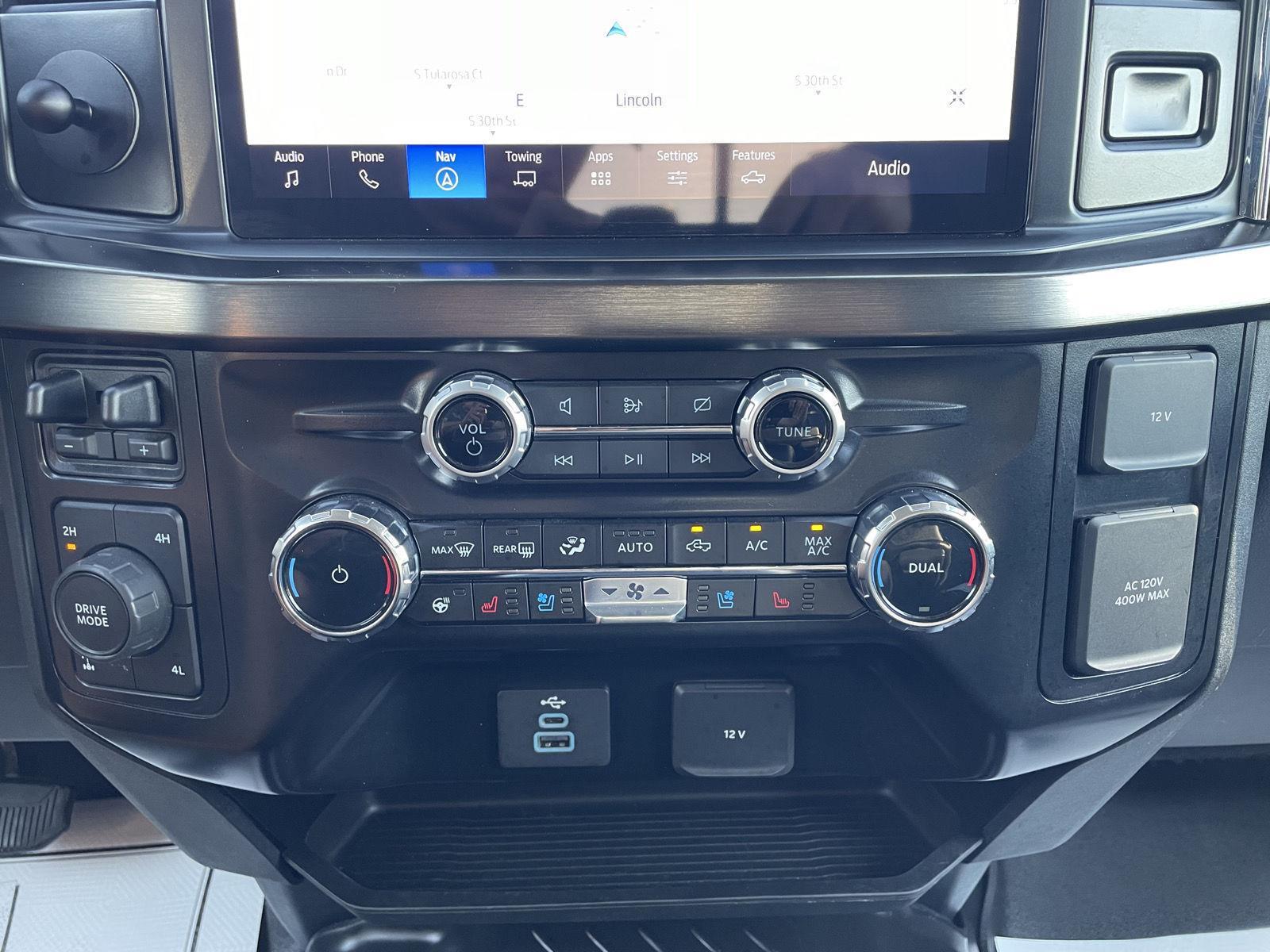 Vehicle photo 27