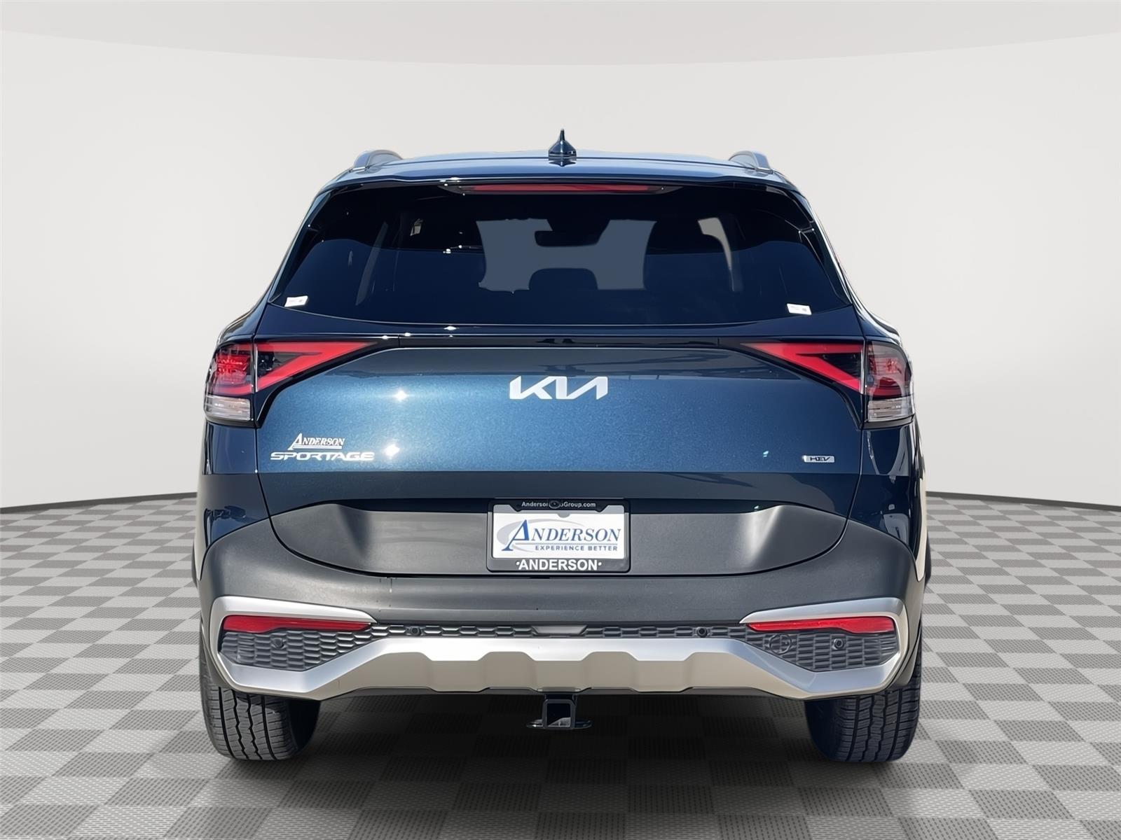 Vehicle photo 8