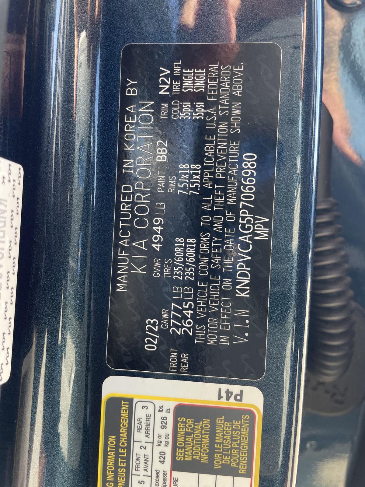 Vehicle photo 32