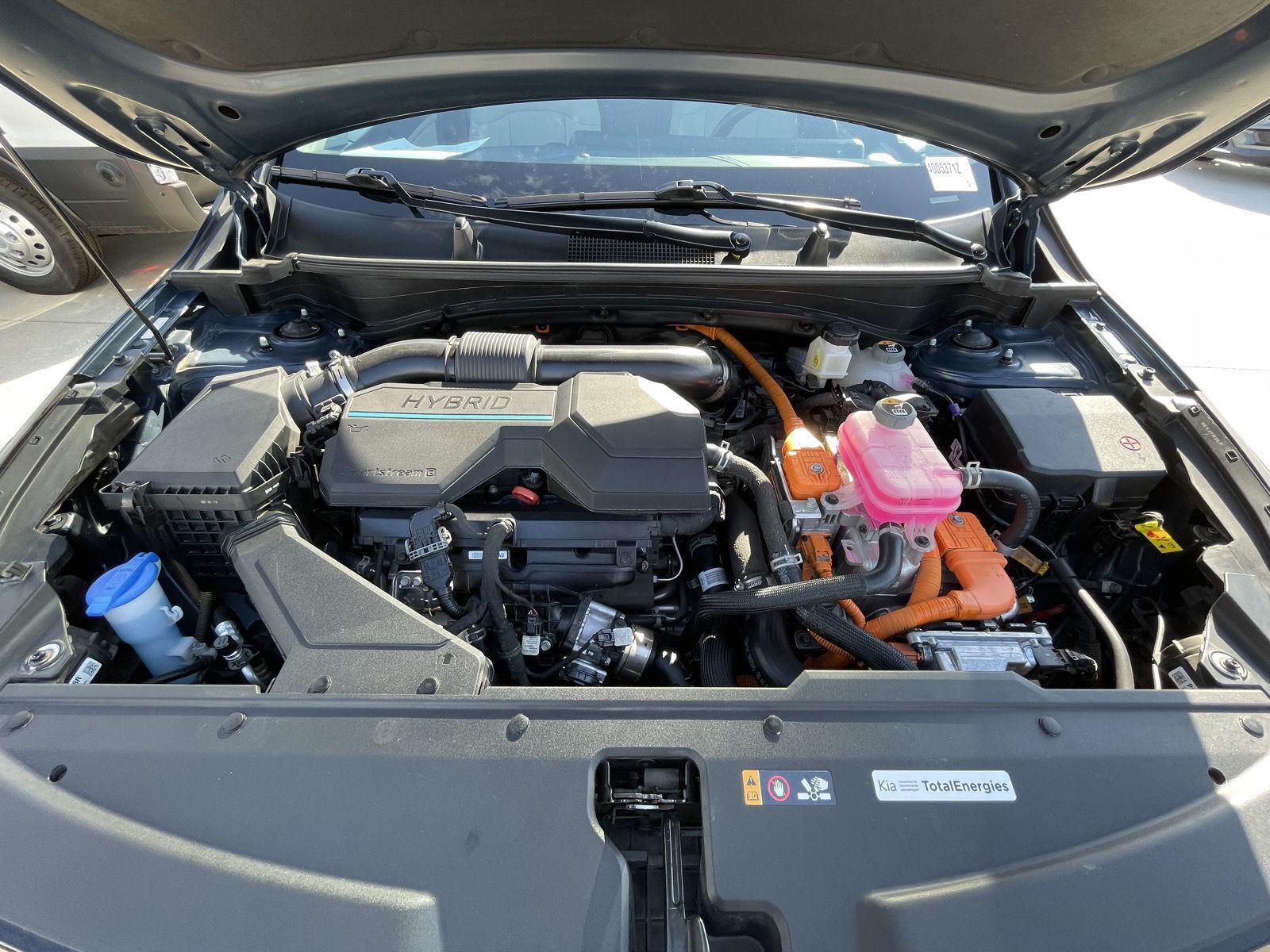 Vehicle photo 34