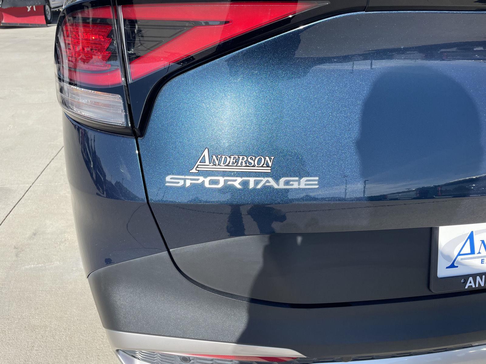 Vehicle photo 36