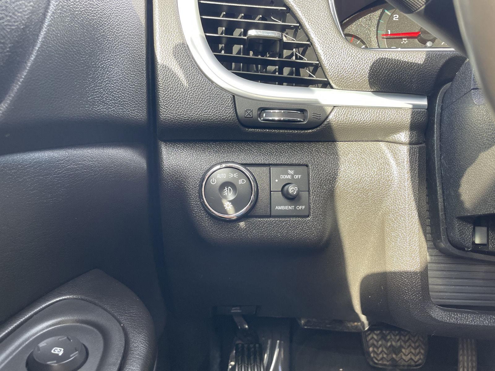 Vehicle photo 16