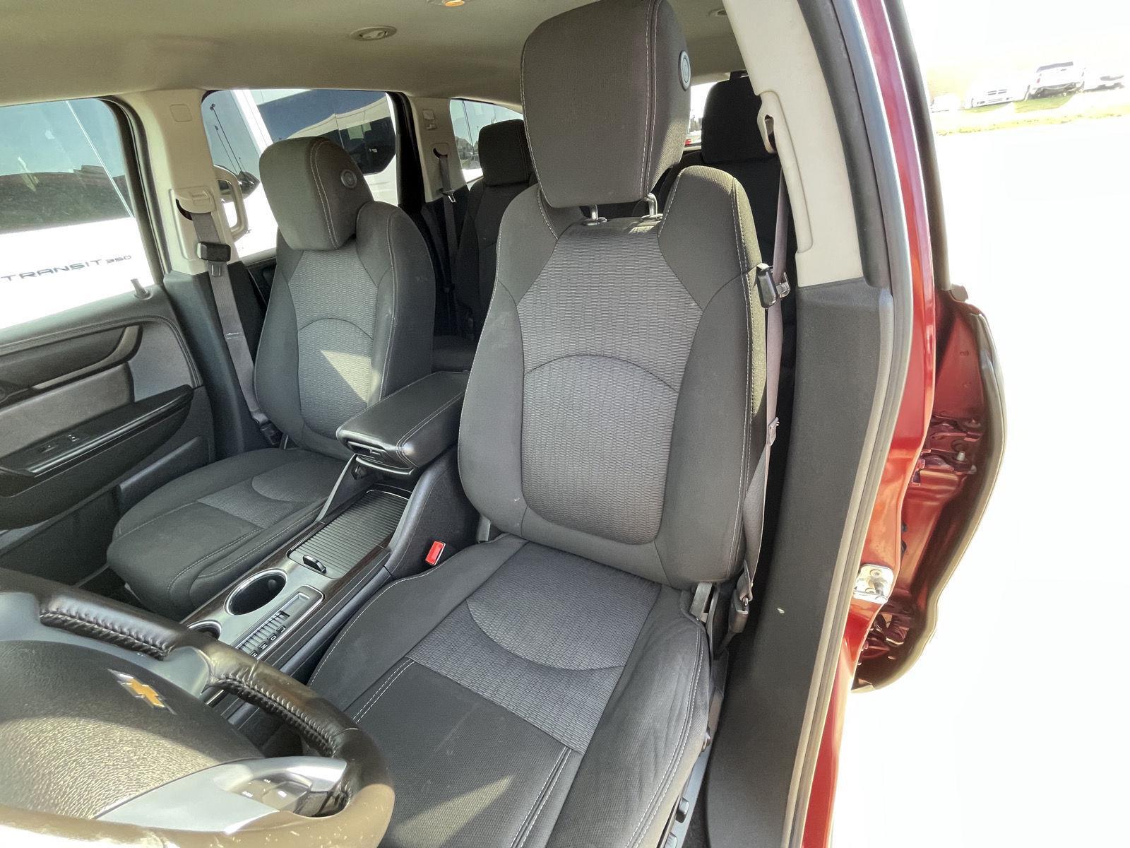 Vehicle photo 18