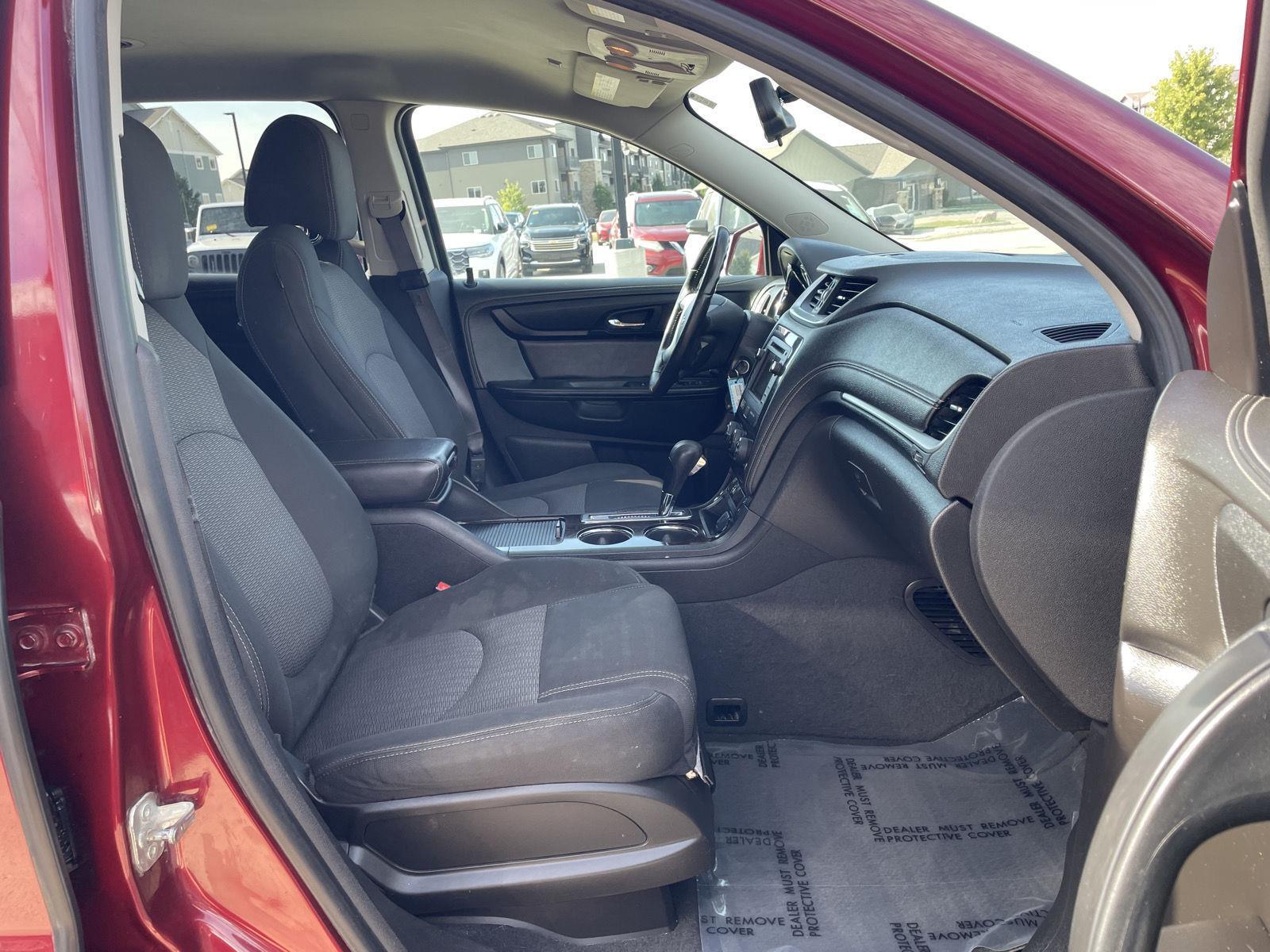 Vehicle photo 19