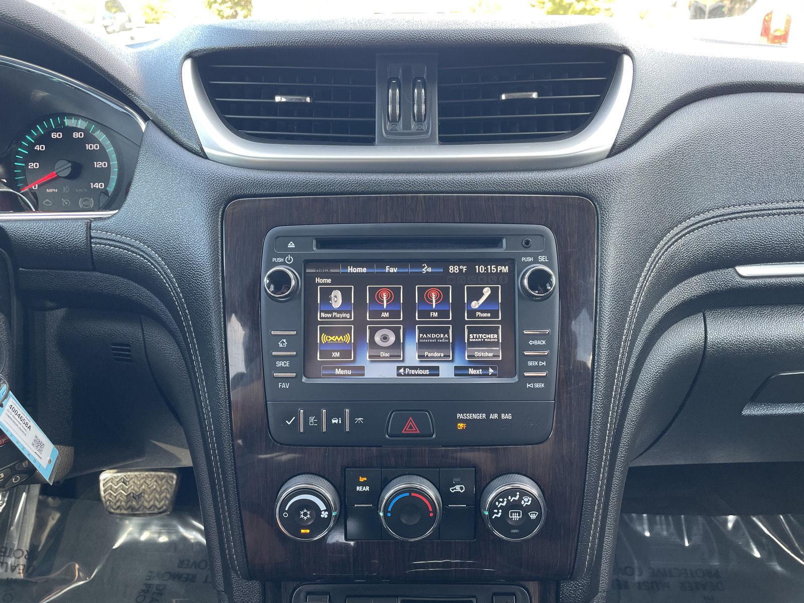 Vehicle photo 23