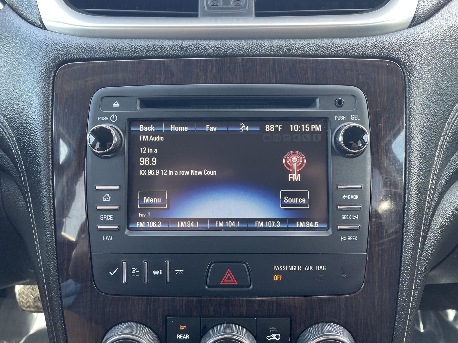 Vehicle photo 25