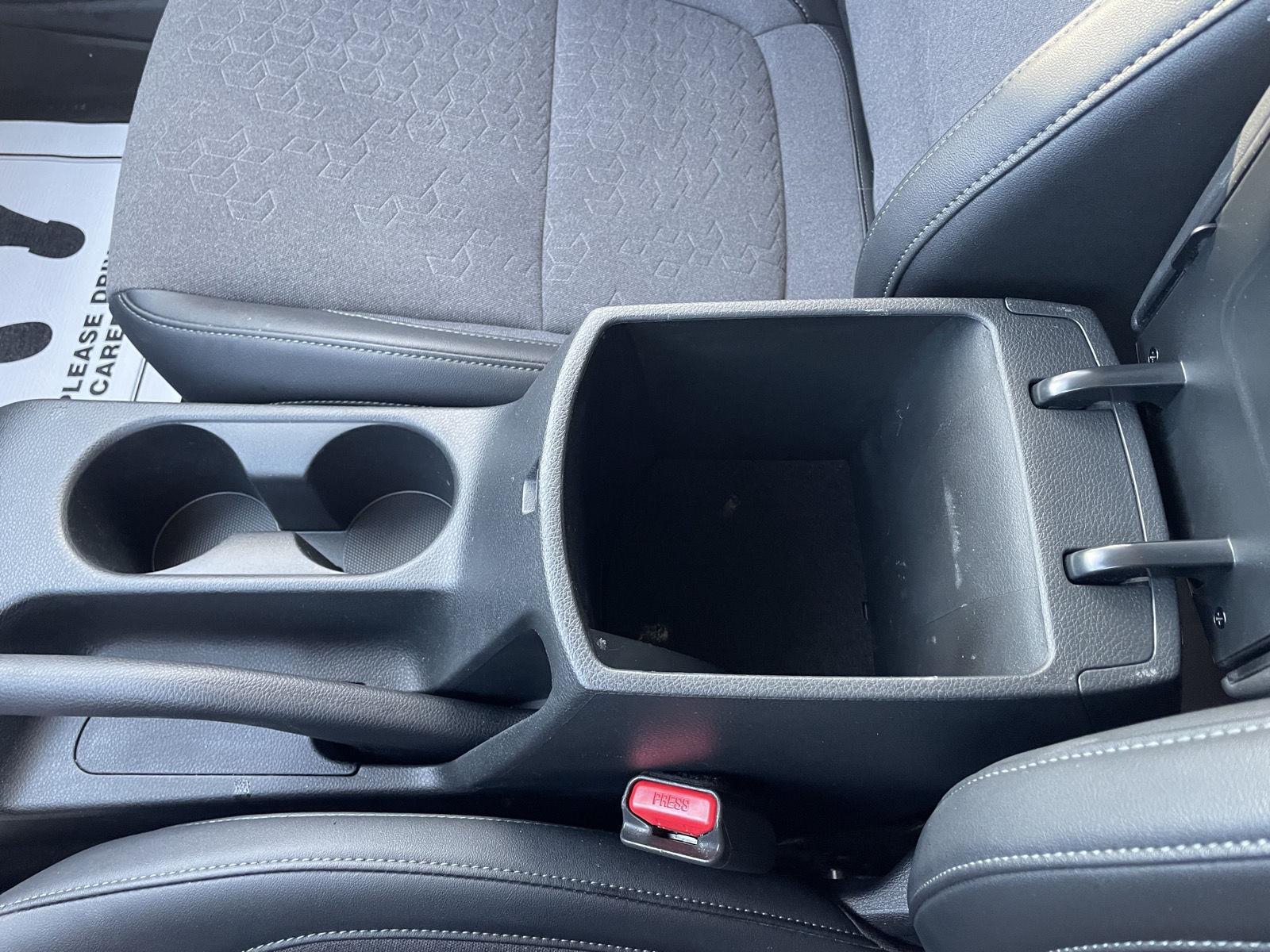 Vehicle photo 31