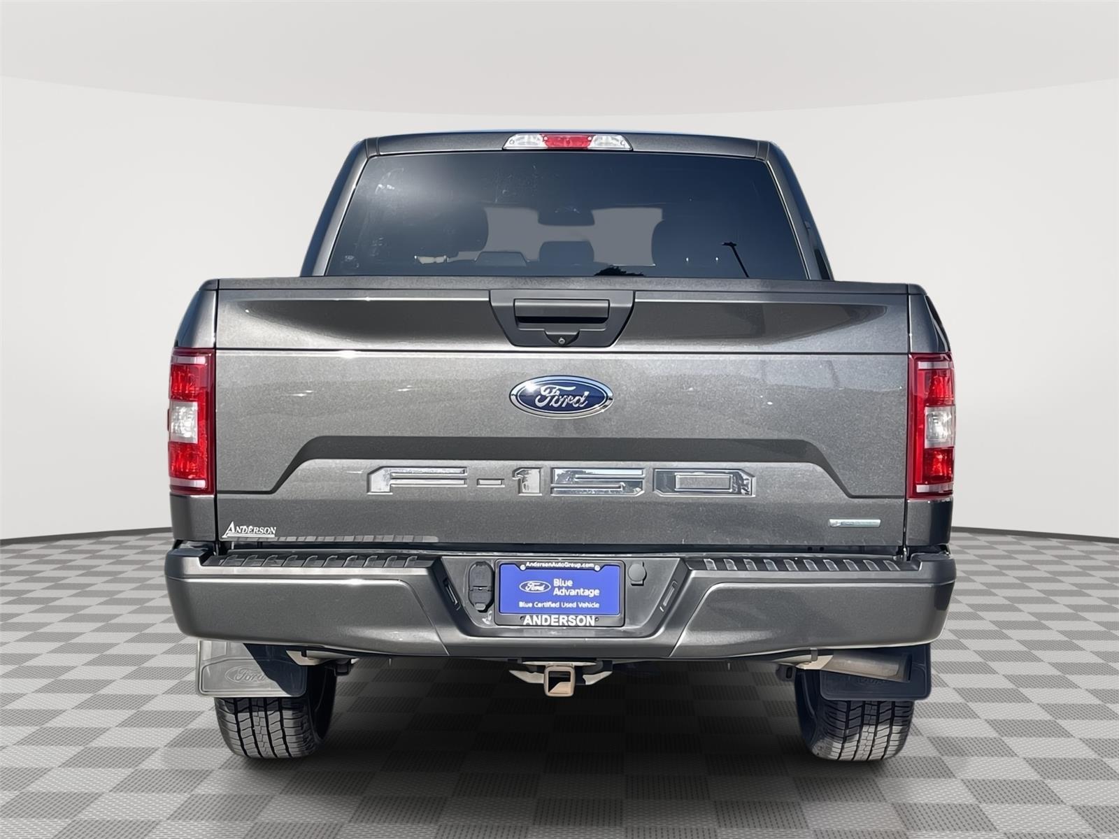 Vehicle photo 8