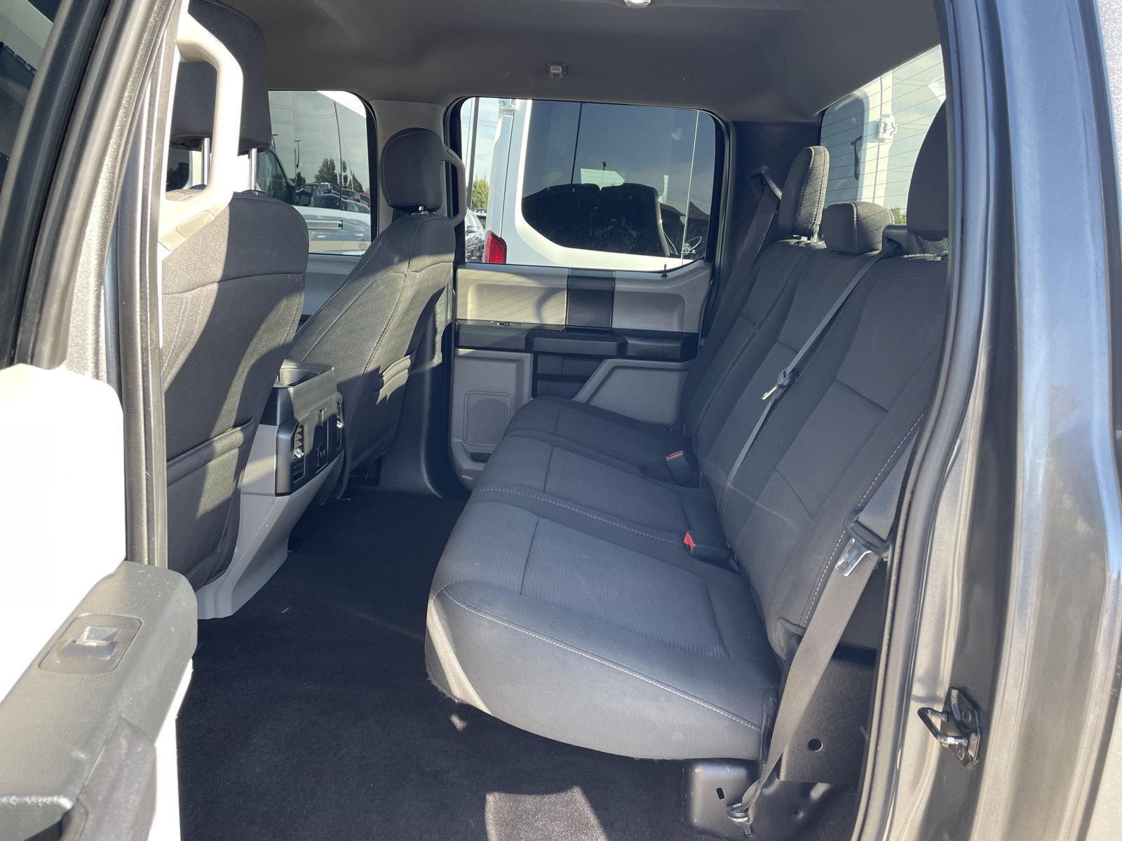 Vehicle photo 20