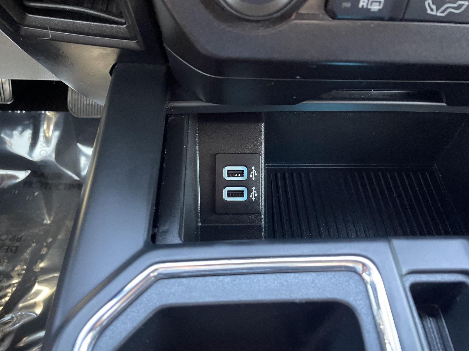 Vehicle photo 26